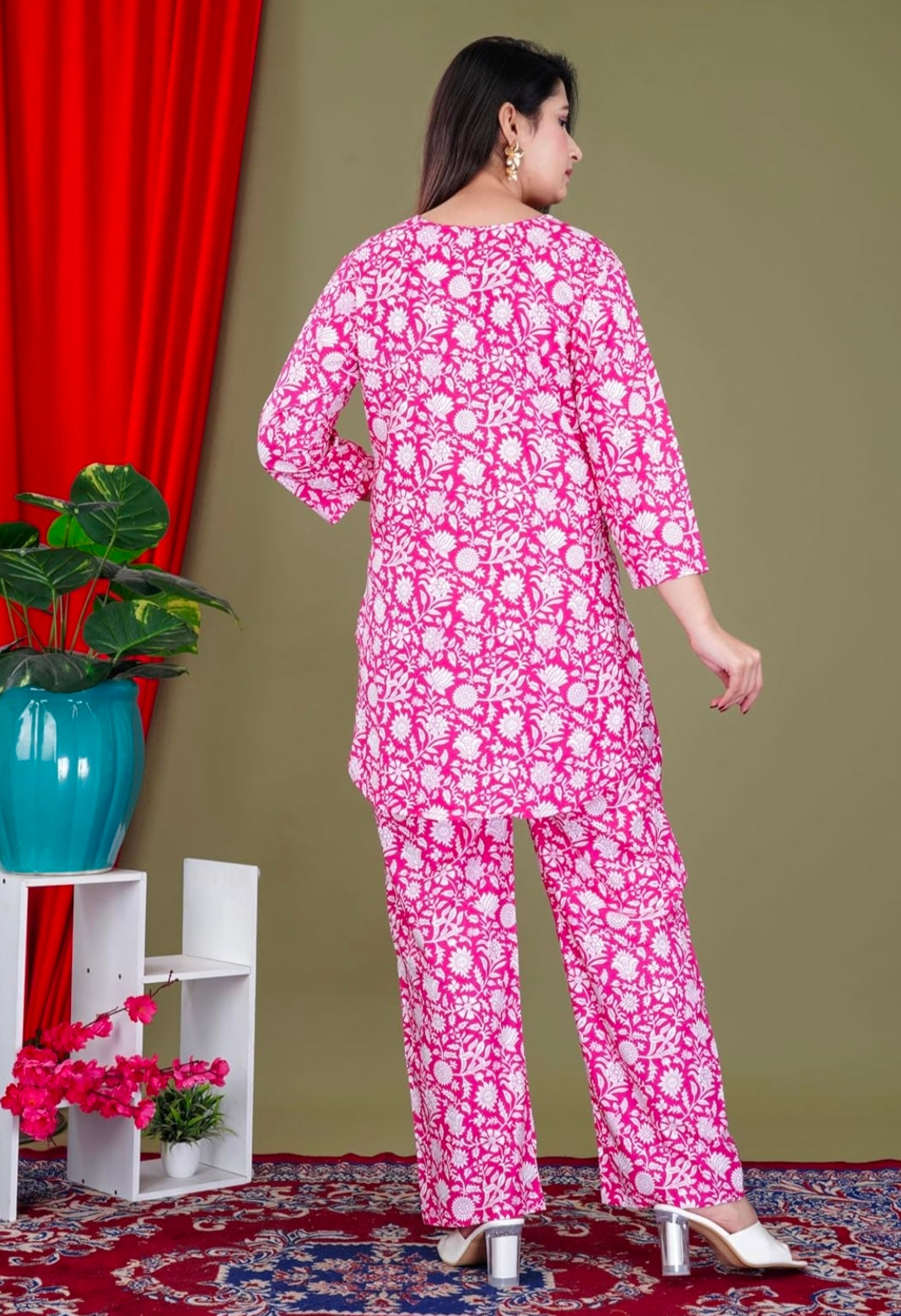 Trendy women kurta set