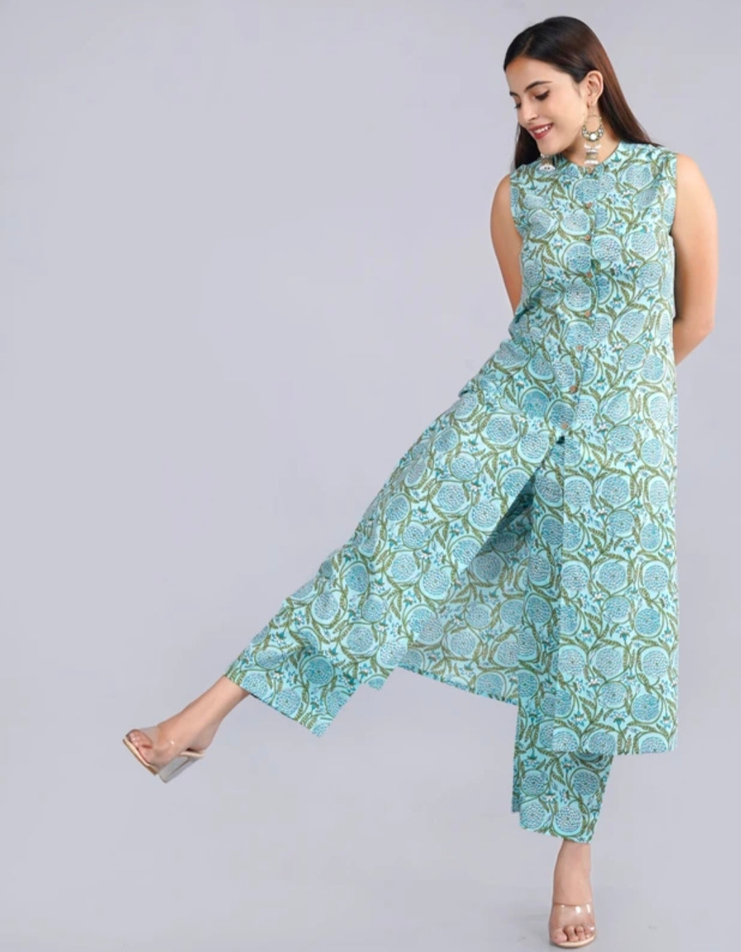 Printed sleeveles Kurta With Palazzo