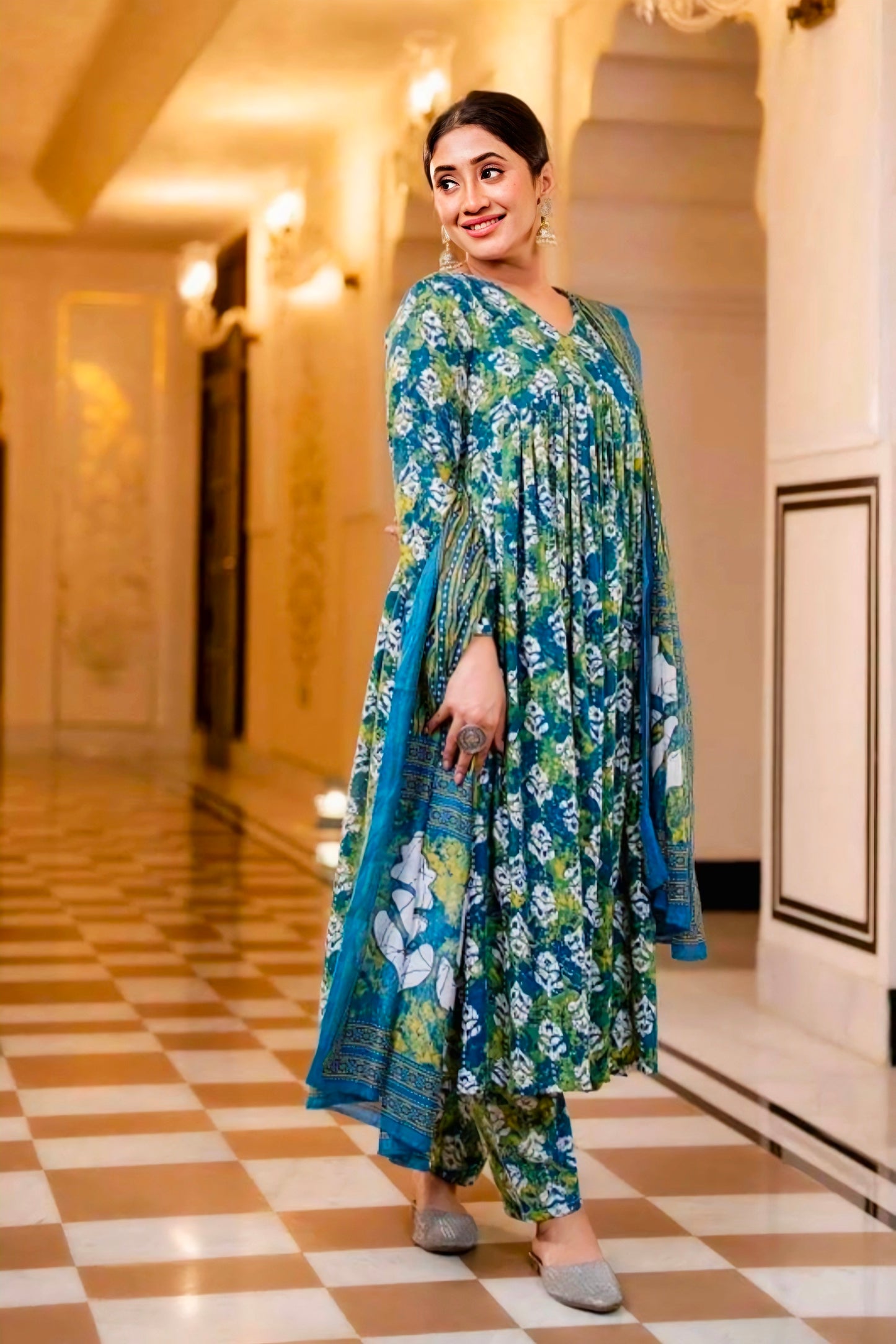new trending green colour
anarkali kurta set I regular wear kurta set