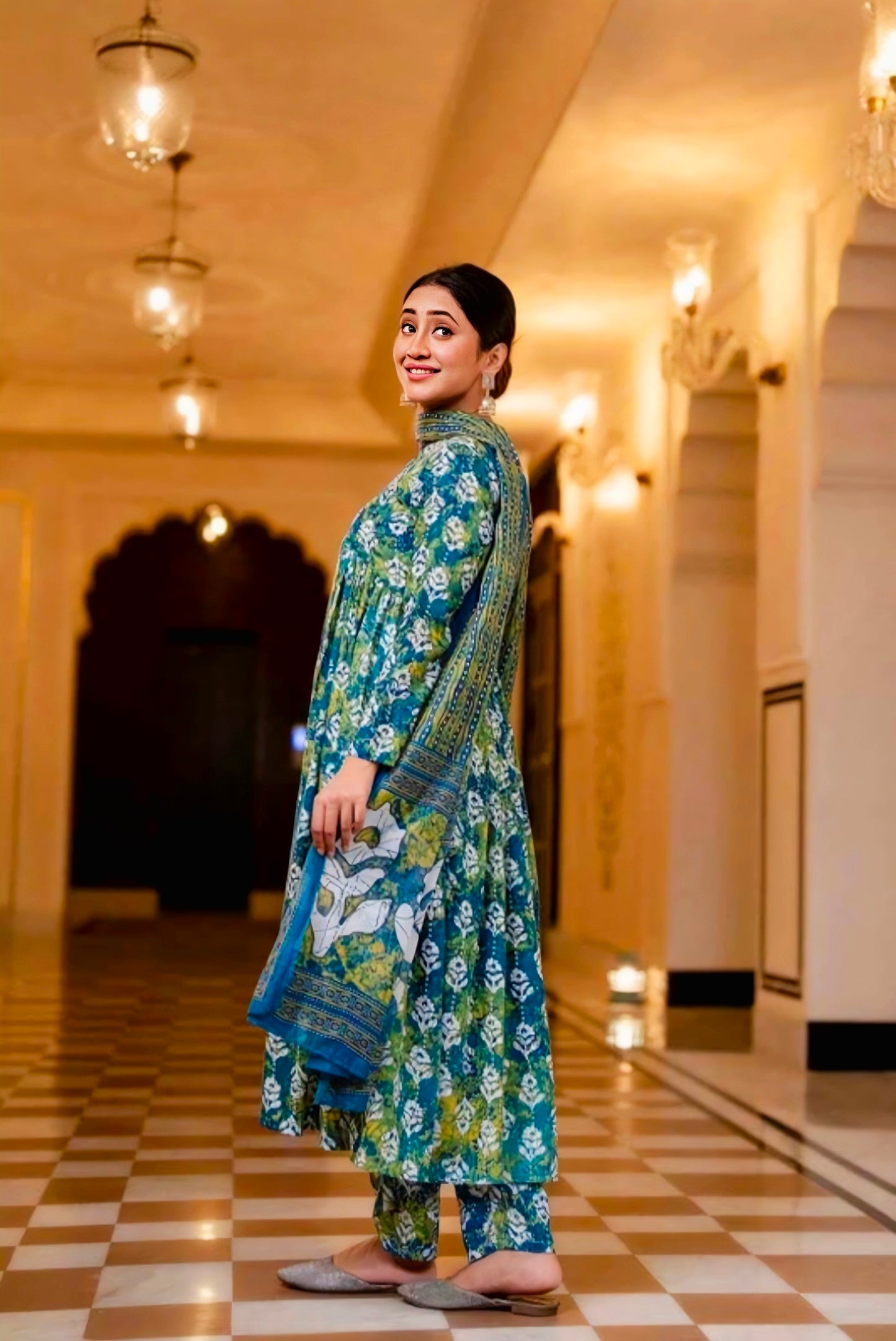 new trending green colour
anarkali kurta set I regular wear kurta set