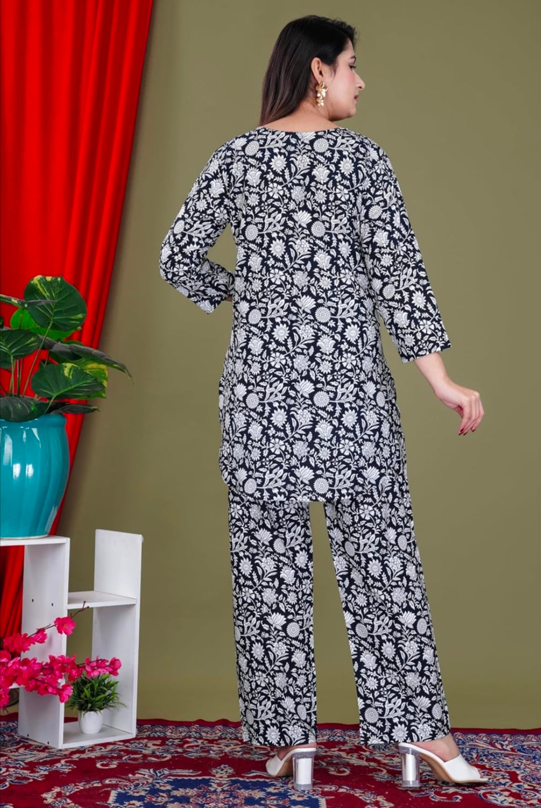 Trendy Women kurta set