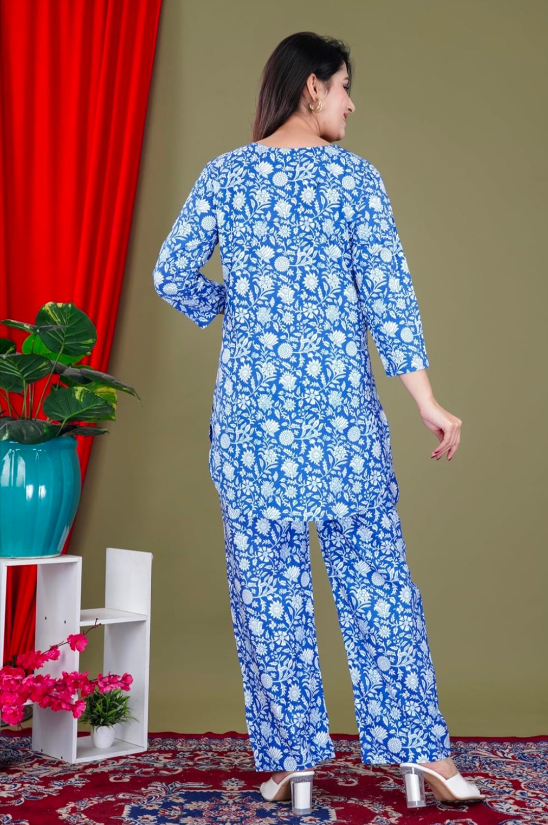 Trendy women kurta set
