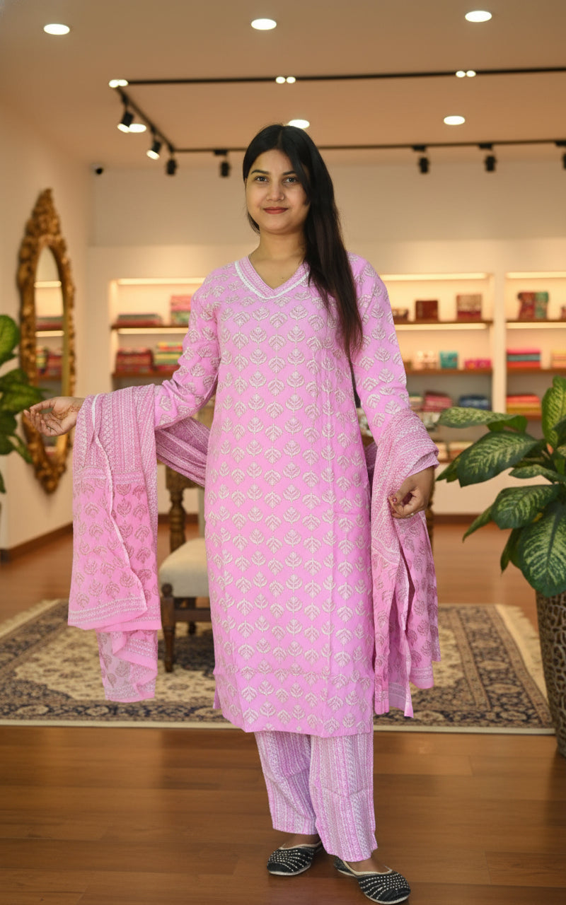Charming Pink Floral Printed Cotton Kurta Set
