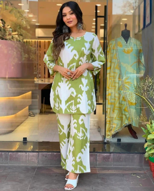 GREEN NIGHT DRESS