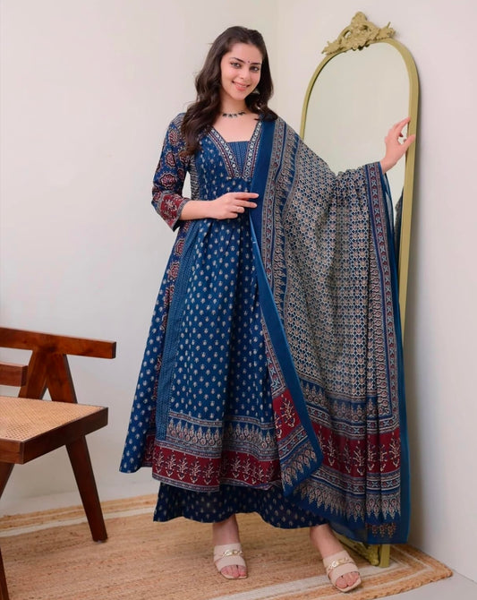 Anarkali Kurta and Pant Set with Dupatta